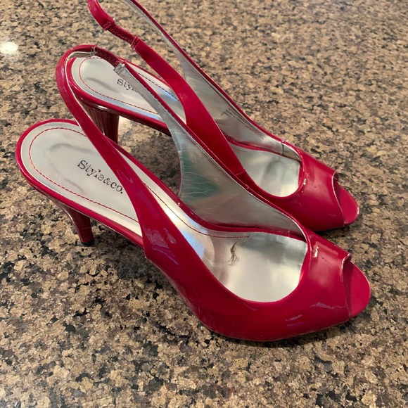 Red sling back heels - Picture 4 of 4